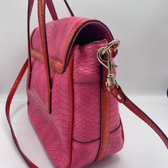 Guess Bags Guess Envelope Style Crossbody 5 Auction Item Poshmark